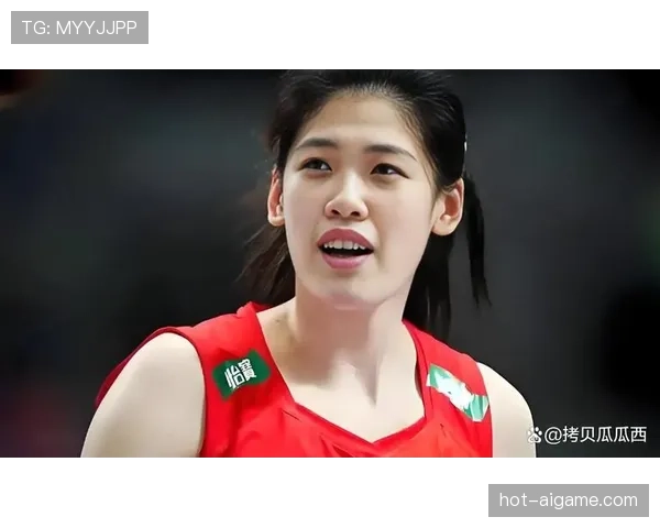 李盈莹训练完随手啃个鸡腿,这自律和胃口真不冲突啊? 李盈莹训练完随手啃个鸡腿,这自律和胃口真不冲突啊?